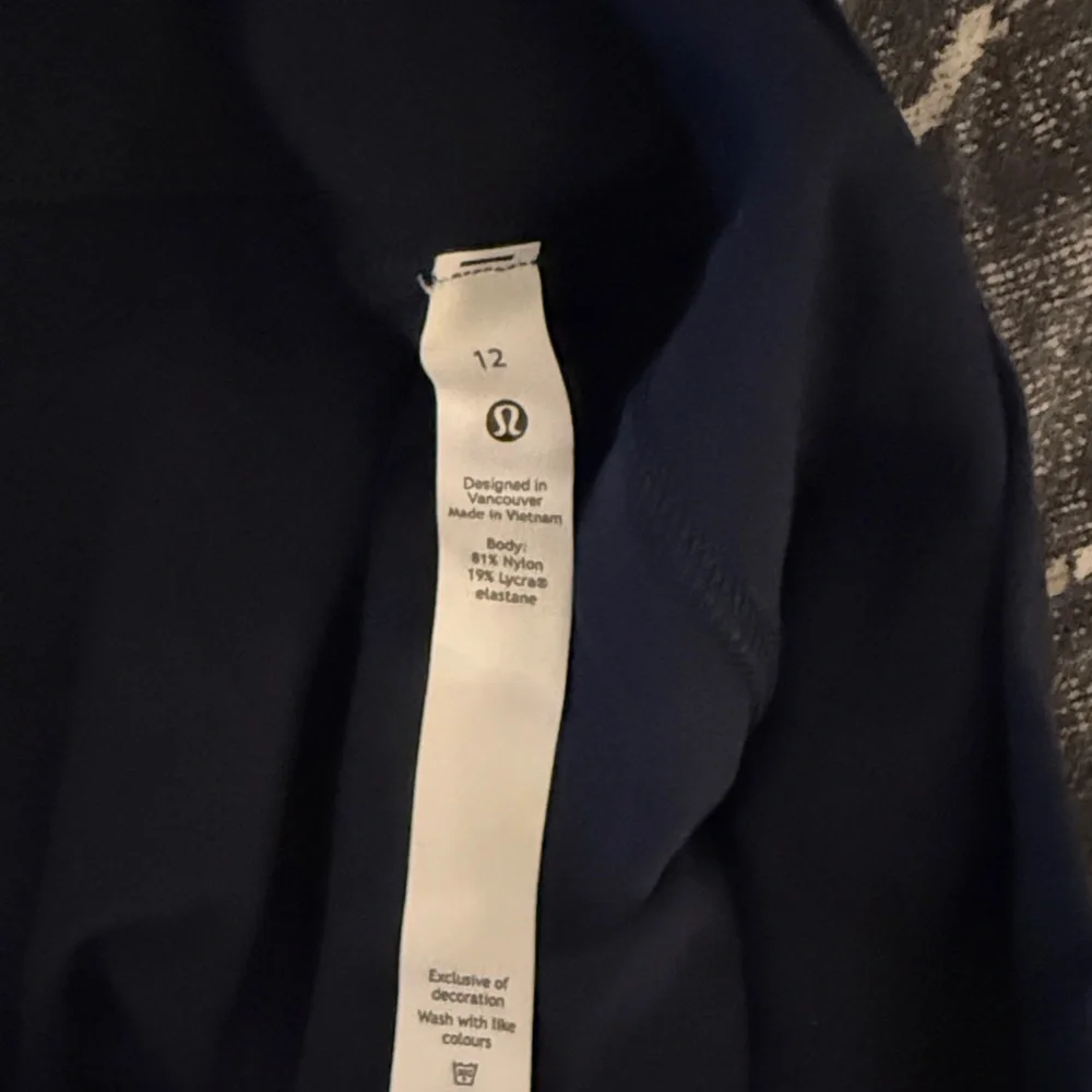 lululemon athletica Navy Leggings - Picture 3 of 3